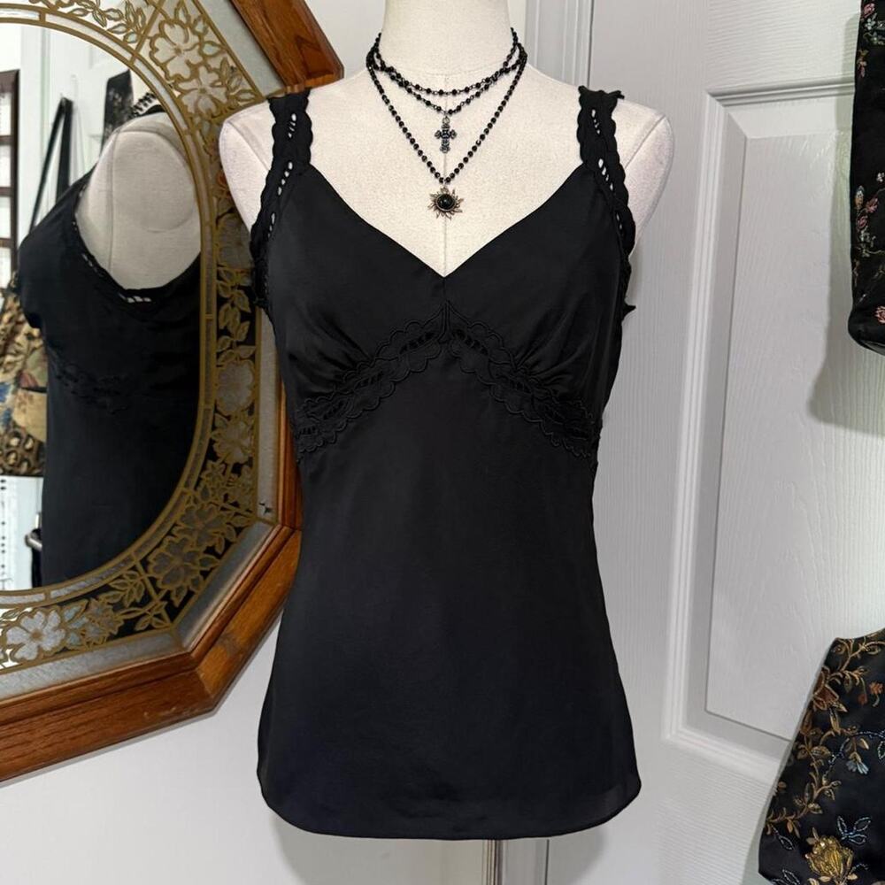 Ann Taylor Black Silk Floral Embroidered Lace Trim Sleeveless V Neck Witchy Top